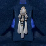 Opulent Aura Pearl Mala - Image 4
