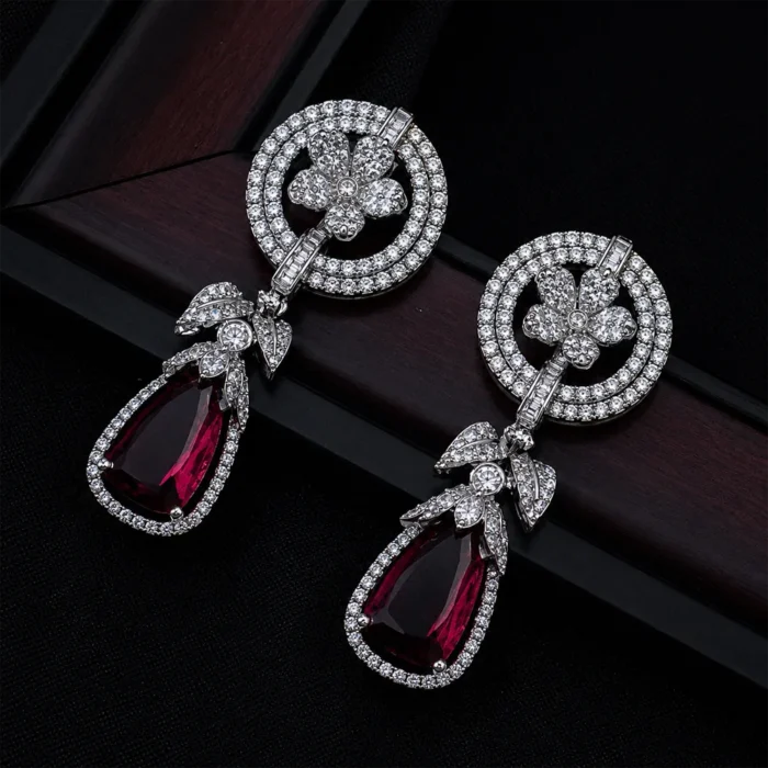 Regal Clover & Pearl Drops - Image 2