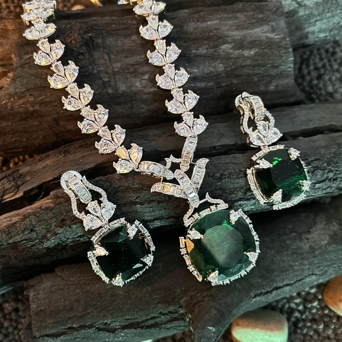 Emerald Enchante Set - Image 4